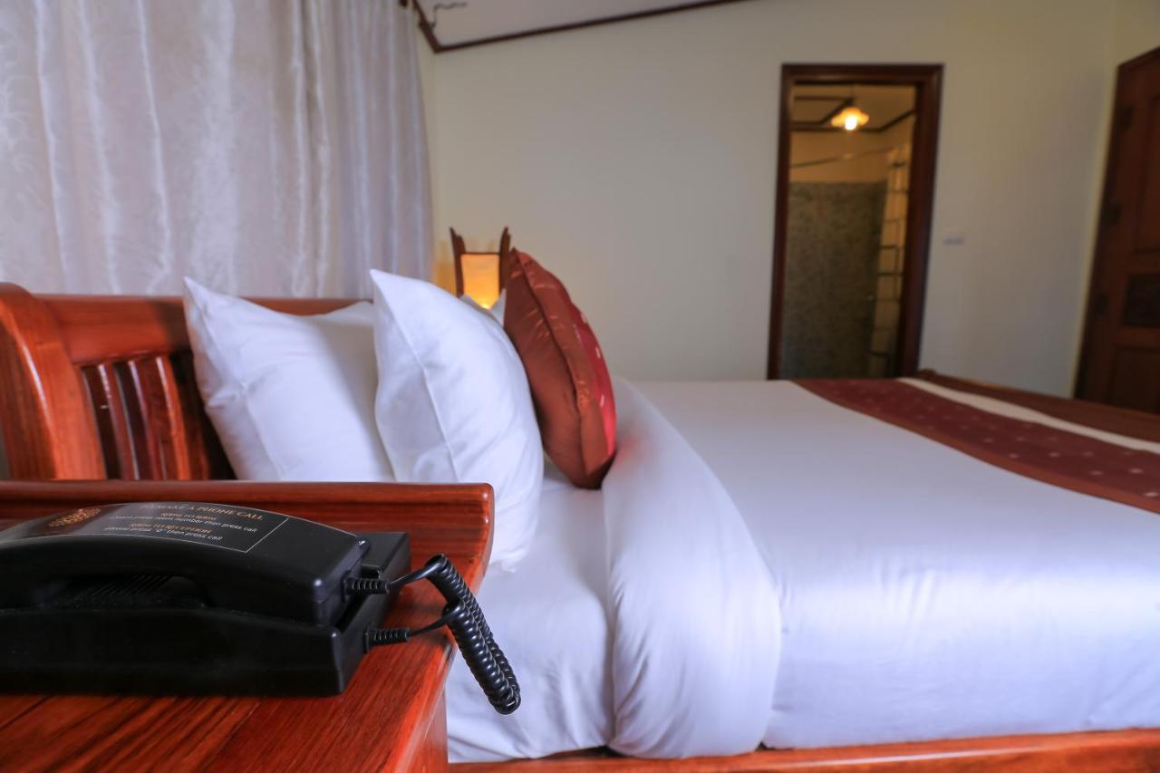 Phongsavath Boutique Hotel Viêng Chăn Ngoại thất bức ảnh